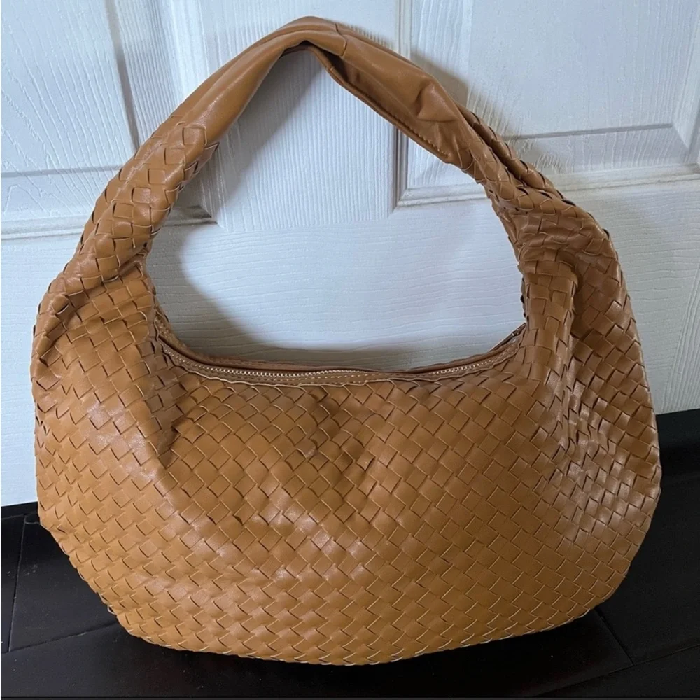 Nasty Gal Camel Vegan Leather Woven Zip Up Hobo Jodi style Bag - Picture 5 of 7